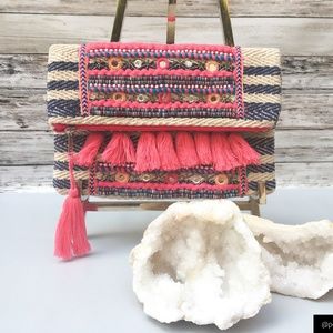 ‘Fall & Fringe’ 💜 CLUTCH-PRETTY IN PINK